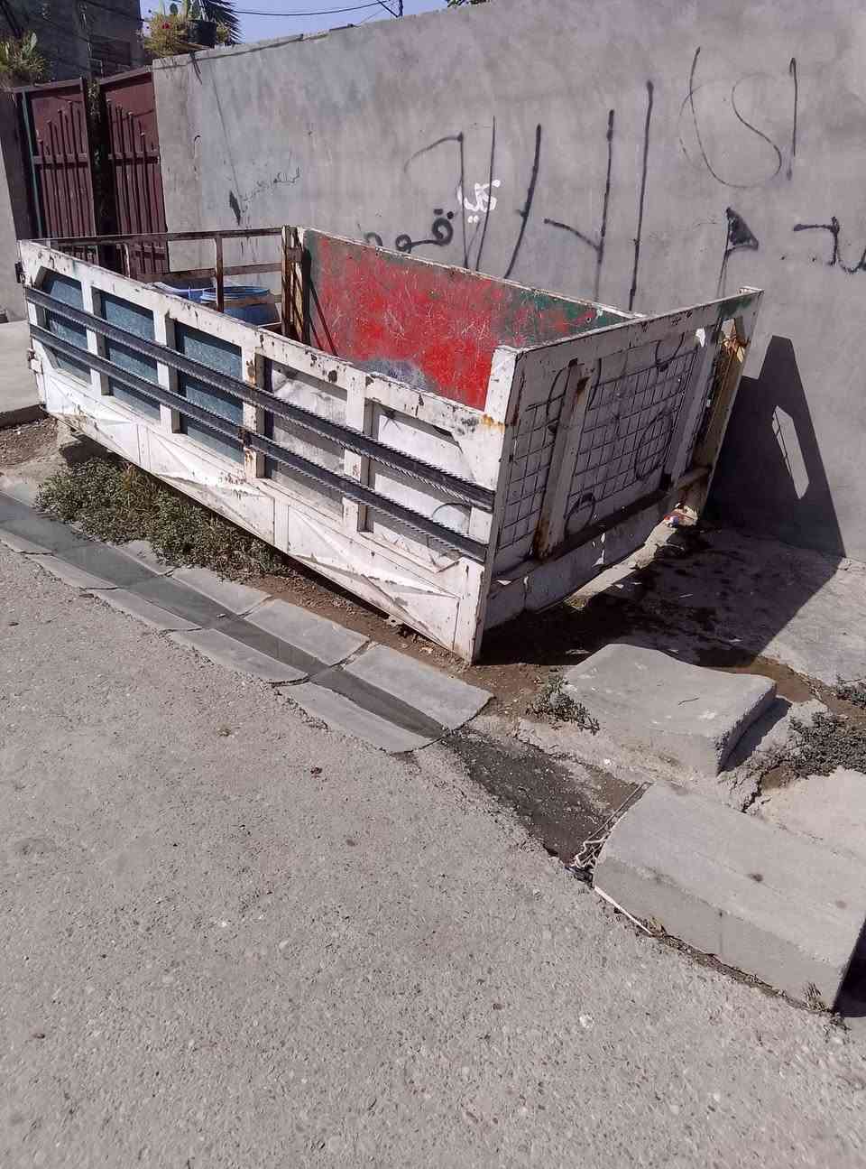 محجر • نثيه