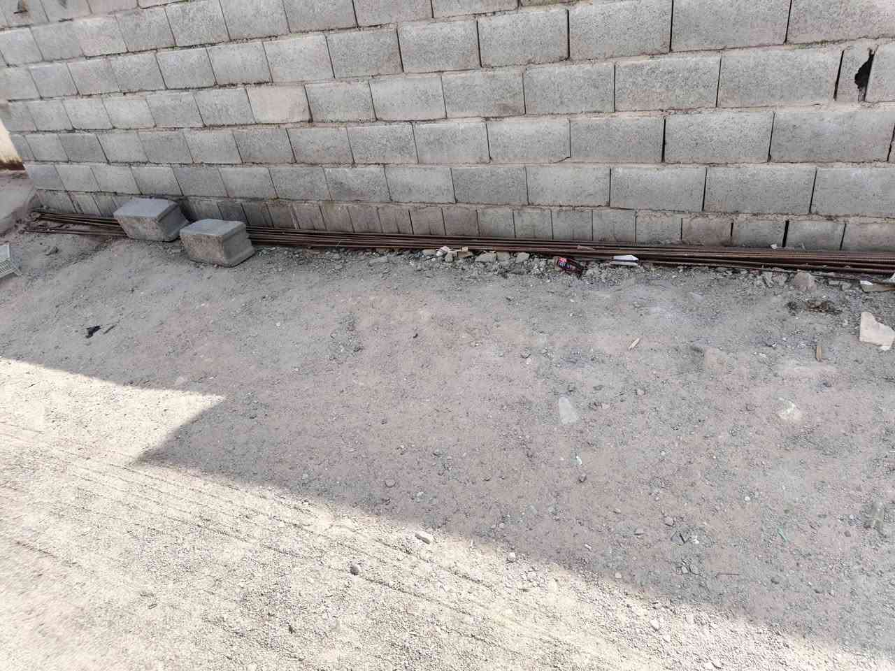 شيش بناء • ١٢ متر • شارع ابو هيثم