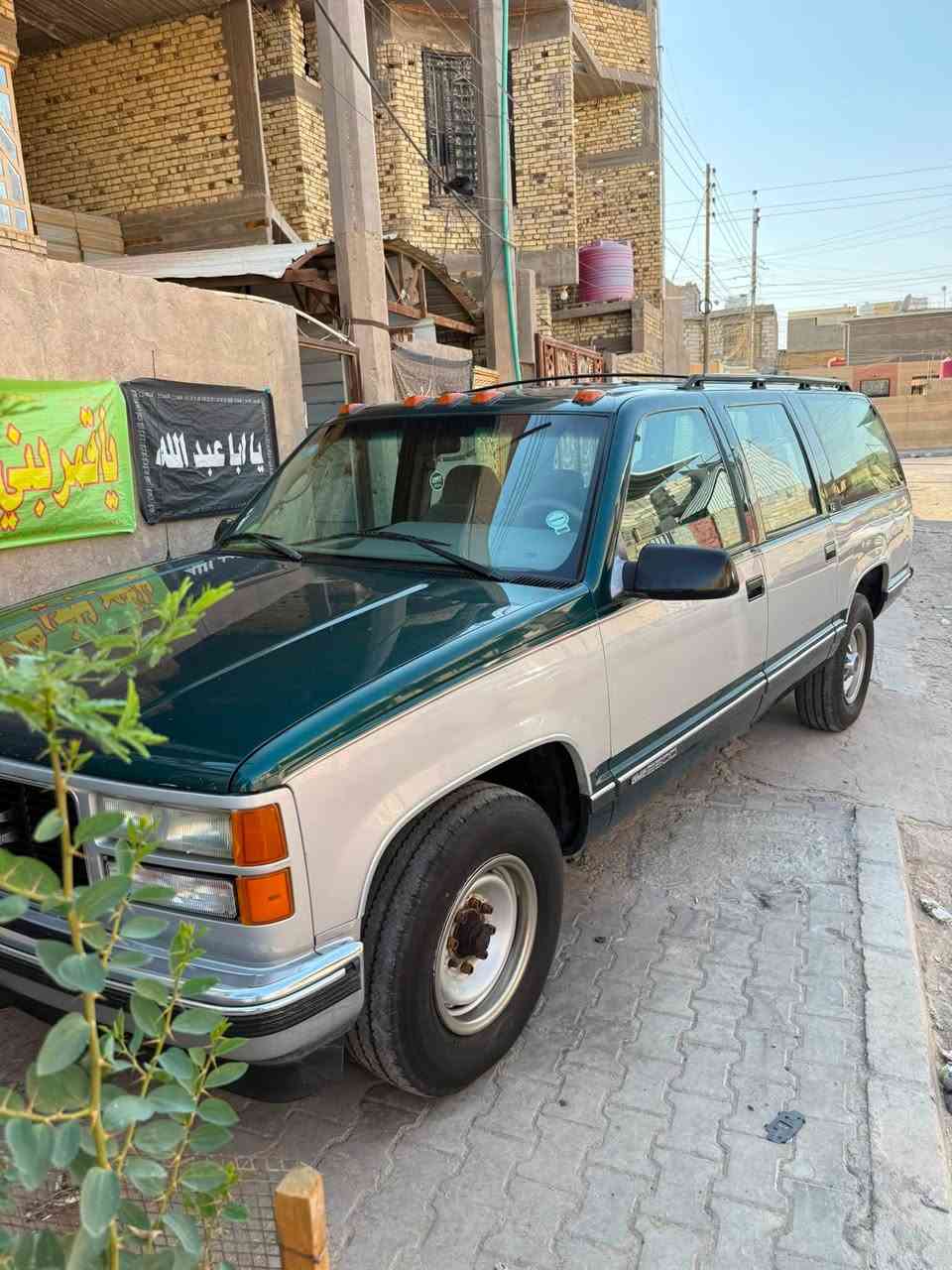 جمسي موديل 95 نظيف رقم بغداد كفاله محرك وكير وحداديه وتبريد السعر 95 ورقه وبيها مجال بسيط 
***********
