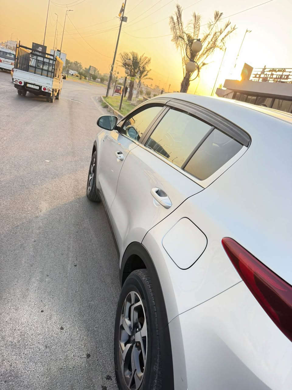 كيا سبورتج موديل 22 
عمية جاملغ ايمن ونص البنيد 
سيارة كلش جديدة ونضيفة ومابيها اي نقص 
رقم بغداد للبيع ب 165 وبيها مجال بسيط حك الجية 
مكاني بغداد الحسينية 
***********
