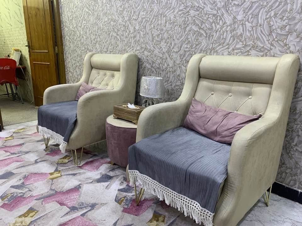 سلام عليكم تخم للبيع بسعر مناسب جدا سبع مقاعد للاستفسار ***********
