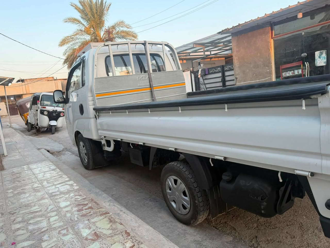 للبيع موديل 2024 كفاله
ماشيه 68 الف
السعر 163 
للاستفسار ***********
