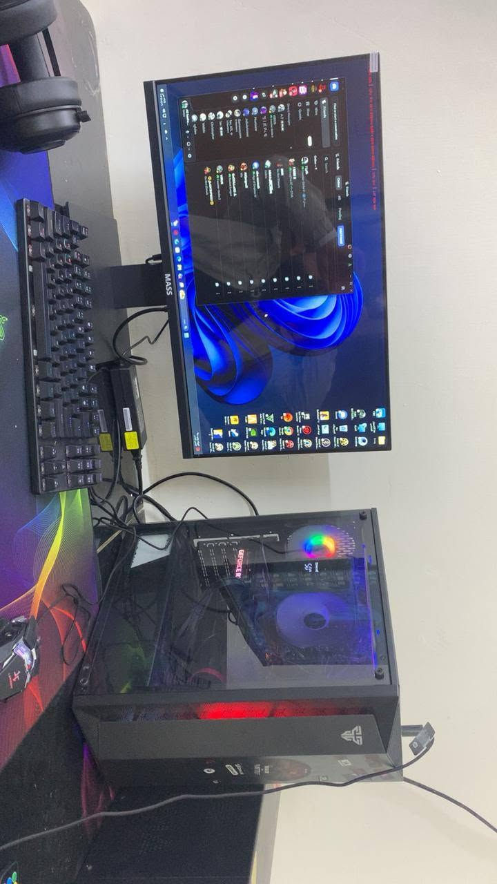 للبيع شاشة استخدام اقل سبوع بعدها بل نايلون
Mass براند معروف 

180hz

حجم 24 

1ms 

سعرها معروف بلسوك 

200 وبيها مجال 

مكاني لاعضميه 

***********
