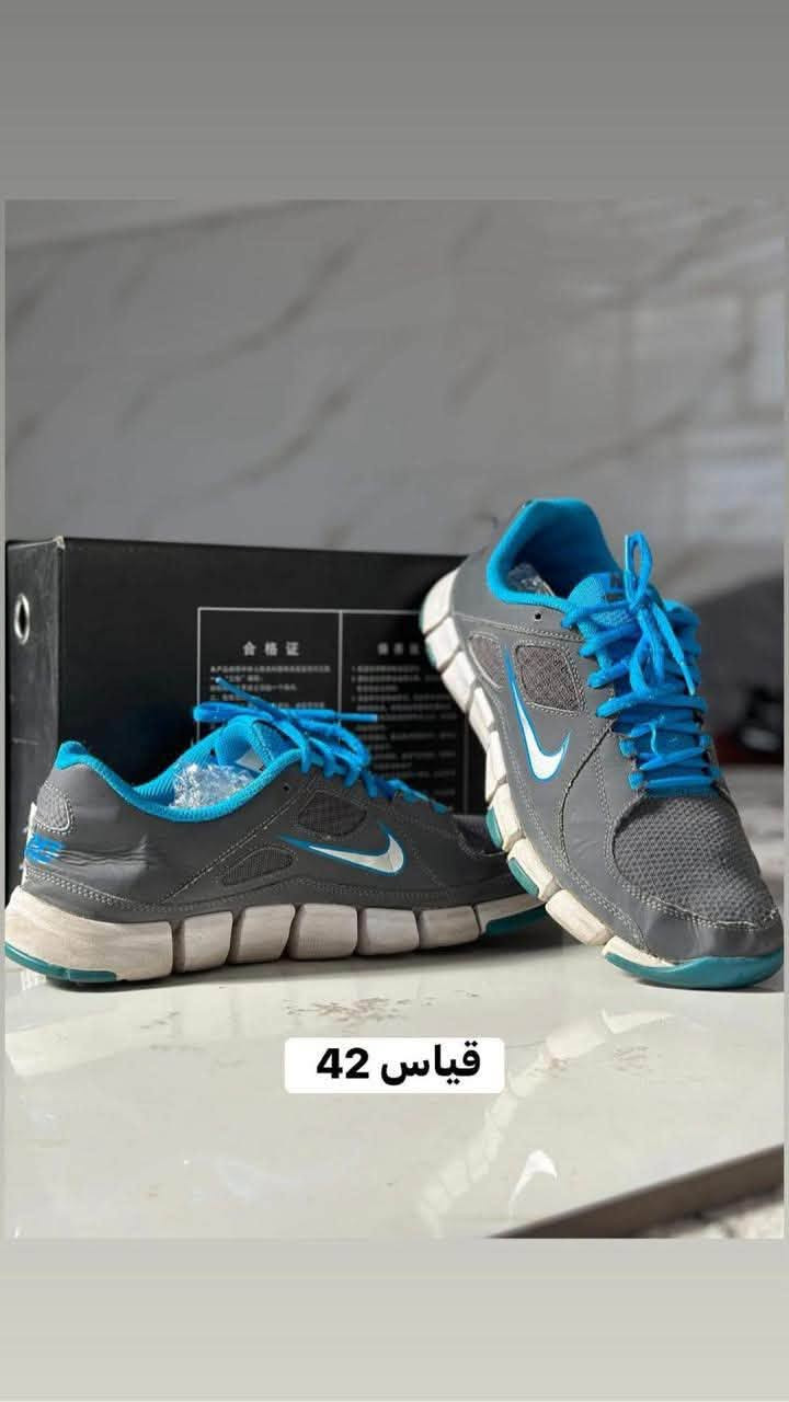 احذيه باله
32 قطعه ابيع شلع
تفضل خاص وخلي السعر المناسب الهن واخذهن 
واتساب ***********

نص مكتوب في الصور:
- قياس 41
- قياس 40
- قیاس 40
- قیاس 42
- قیاس 41
- قیاس 38