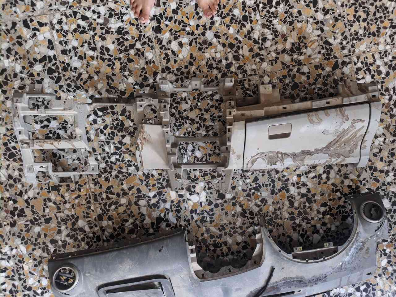 غراض بي وايدي كلمن وسعره البور جديد كلش الي يفيدنه يجي خاص المكان بغداد الشعب
