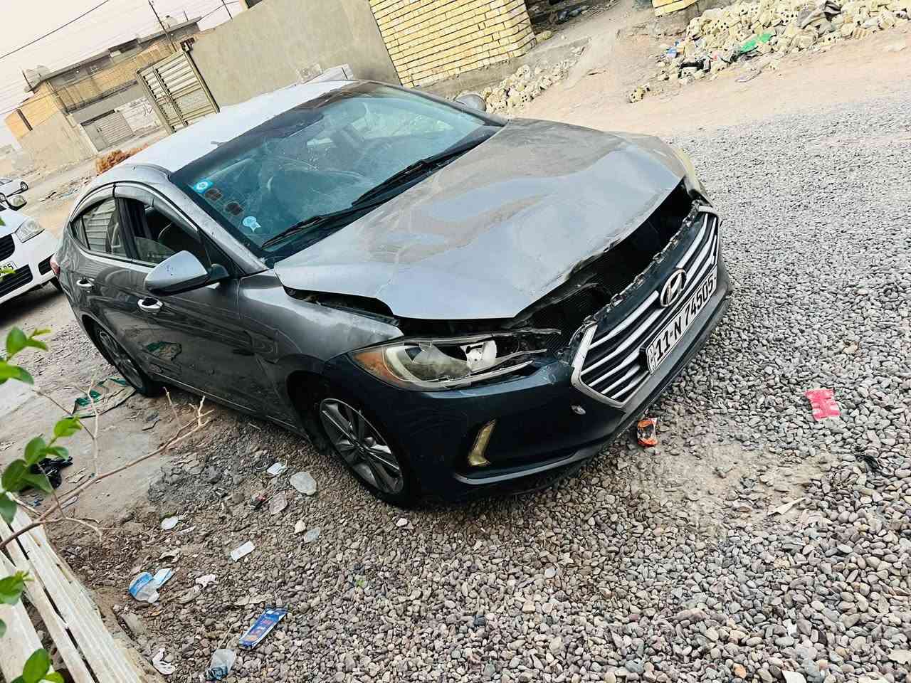سلام عليكم للبيع هونداي النترا موديل 2018 رقم بغداد انكليزي تحويل مباشر اخوان سياره تعرضت لحادث طخه بجم كما موضحه بلصور ابيع عله وضعهه لغود شواصي ايرباكات كير مكينه مكفولات مكان السياره بغداد الاستفسار ***********
