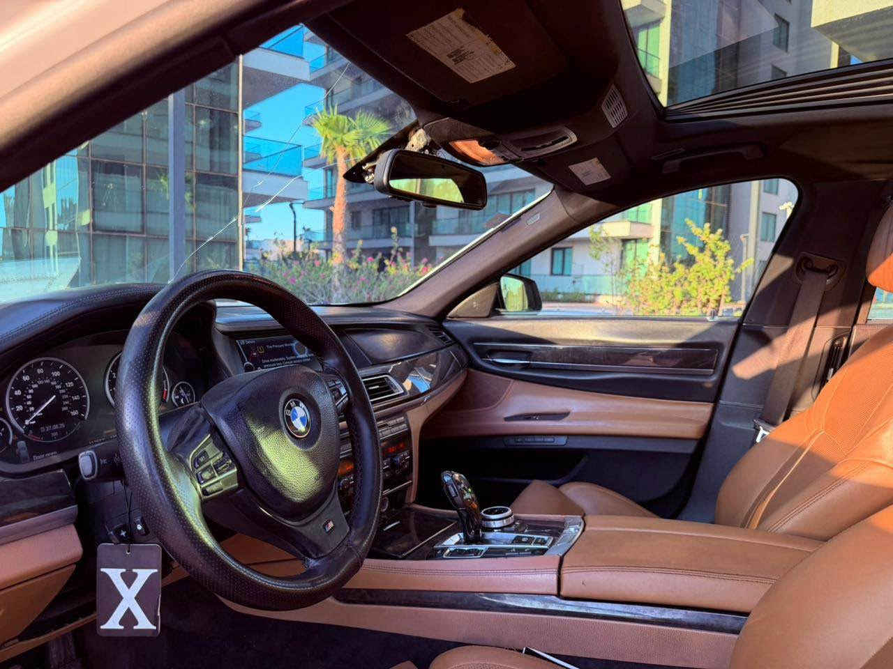 بي ام دبليو 750Li • ٢٠١٢ • بغداد سماية