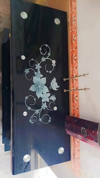 ميز • نضيف كلش • أسود منقش