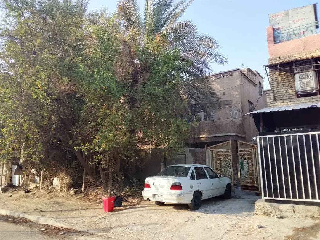 دار البيع مساحه 200 العنوان الشعب قرب سوك 4000 البيت مقابيله منتزه ***********
