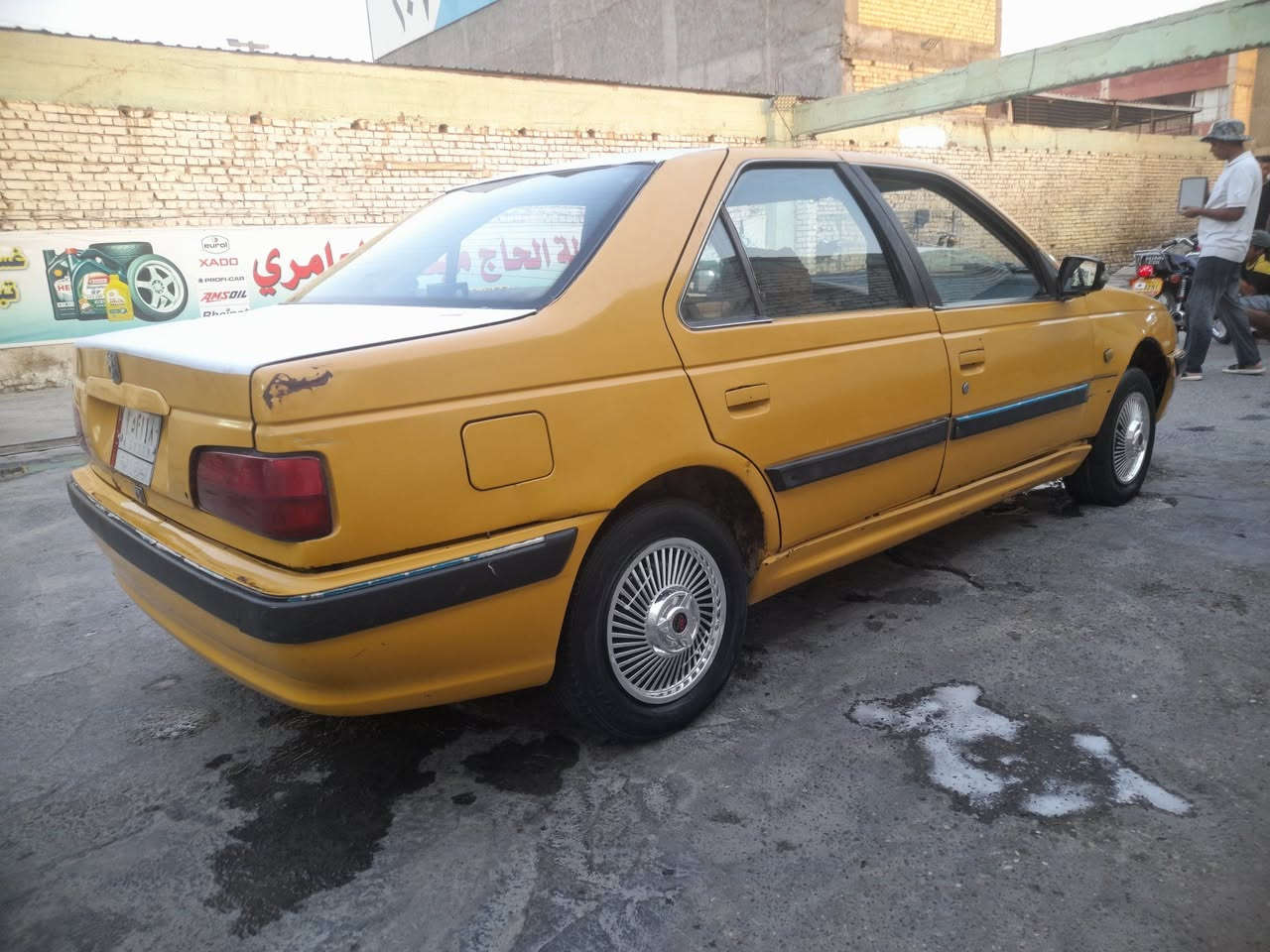 سلام عليكم بارس مكينه بيهه خيط بخار قليل كير جديد حداديه نضيفه باور جديد نقصهه أبطاين. البيبان فقط.مكاني بغداد السعر 12 لاتصال علا هاذ الرقم***********☆

نص مكتوب في الصور:
- أنت
- قبل دقيقة واحدة
- رد
