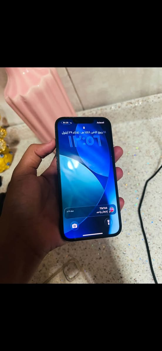 آيفون 13 • ١٢٨ • بطارية ٨٧٪