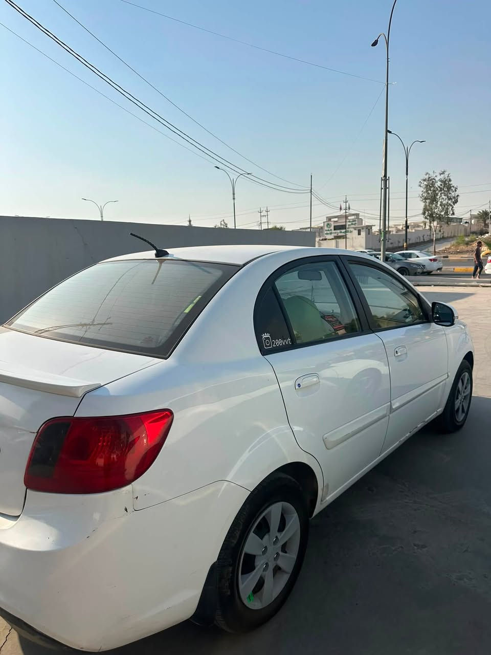 كيا ريو 2011 
قطعة وحدة فقط بيها ملاحضات بسيطه 
سنوية وهزة جديده. 
سيارة شوط تحويل 
95 وبيه مجال بسيط 
***********
