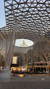 مجمع بوابة العراق • ٢٢٨م • مؤثثة راقية