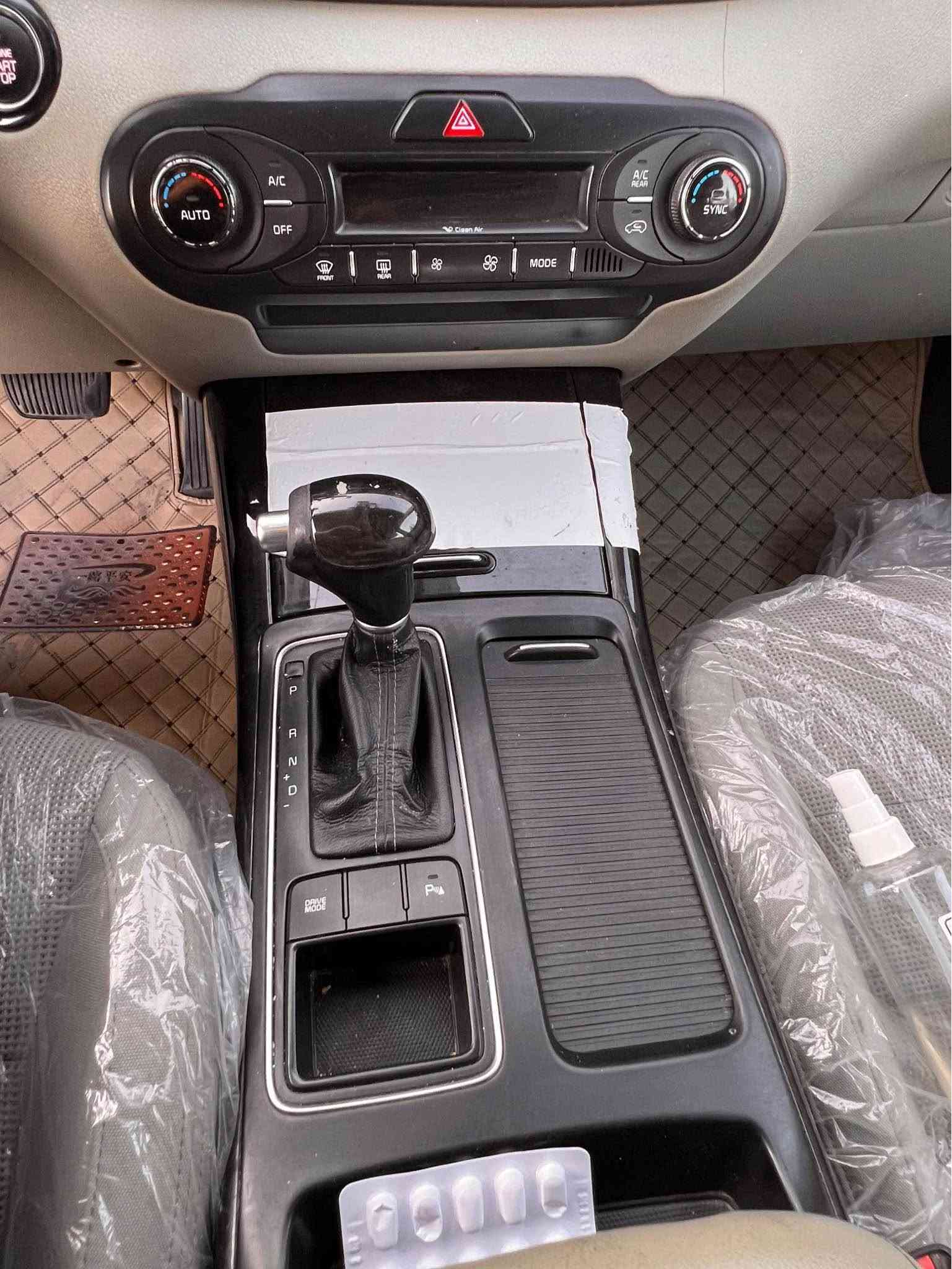 * 🚙 كيا سورينتو 2016

* 📍 113,000 كم

* ⁠محرك 2.4 4 سلندر 

* 🎨 لون أبيض

* ⭐ فل مواصفات عدى الفتحة

* 🛠️ مكفولة من الصبغ والحادث

* 📄 السيارة باسمي 

* 🔢 سنوية والرقم جديد، سارية إلى 2030

للاستفسار. *********** السليمانية, العراق
