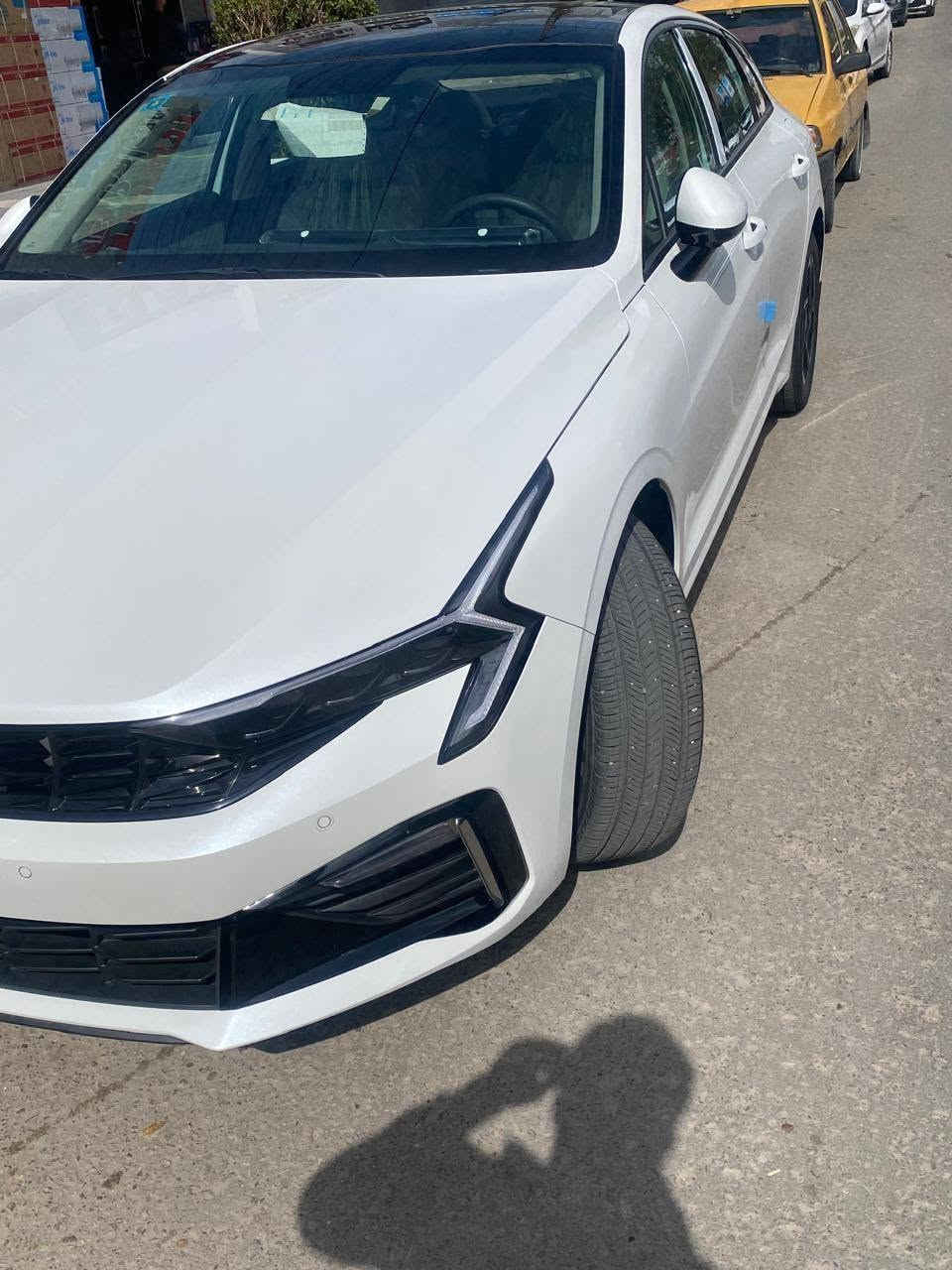 K5 2024 خليجيه سياره بدون قطره صبغ رقم بغداد
ماشيه 30الف للاستفسار الاتصال***********
