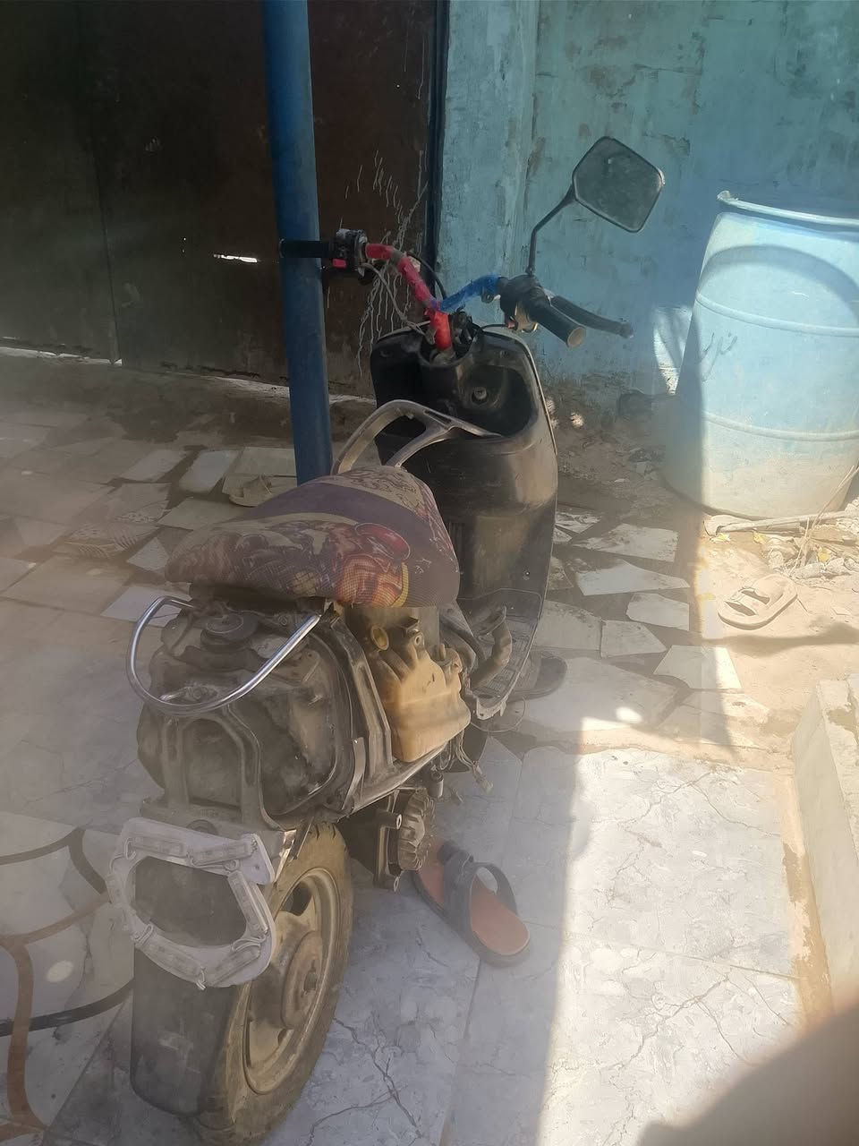 سلام عليكم دراجه بتره لبيع سعر مناسب جدا مكاني ناصرية مركز 
ودراجة شغاله كلشي ما عوزهة   
***********
