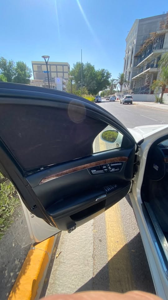السلام عليكم.
مارسدس S350 اس كلاس محرك مرغوب سته سلندر  2008
السياره. كير محرك صدر  كله كفاله عامله  
السياره مصروف عليها و  بل حقيقه احلى من الصور بهواي 
مواصفاتها هيه رائاسي بعد 
كشنات جلد  تدفئه تبريد  تحكمات كهرباء 
تبريد ثلج 
حساسات امامي خلفي و كامره و بيها ميزه الركن التلقائي  
منضومه زنون 
سماعات منضومه اصليه  و دمامات 
السياره جكات تصعد تنزل و متحس بل طسات 
السياره تايرات جدد و وياله ميباخ اصلي نصبتها احلى من خواتها 
٣قطع تبريد و شاشه تحكم ماوس  و كلشي بل شاشه تتحكم بيها السياره نضيفه  و مابيها نقص  
 بيها صبغ مكانات ٥ قطع  اثر طخات و شخوط  السياره بدون حادث  
  للتواصل ***********  خابرني و اتدلل  مكان السياره اليرموك
