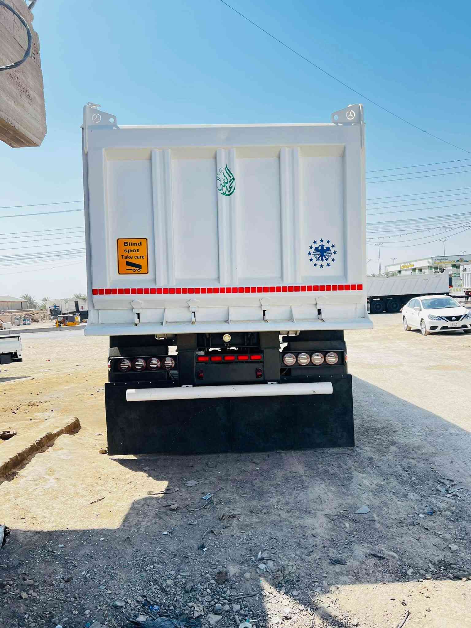 للبيع عربانة ماك نيسان شاصي ١٦ دناكير ١٦ كاعية ٨ ذرعة ٣١ جك تريلة مراوس بعربانة ***********
