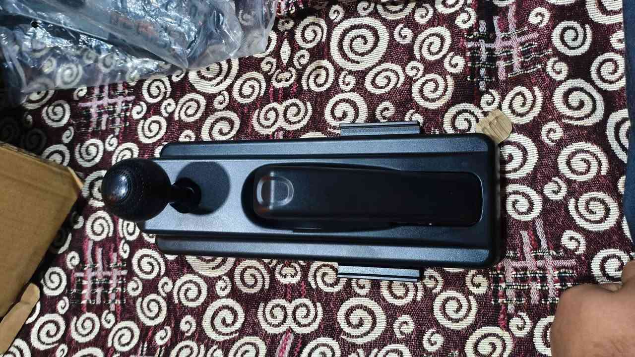 سلام عليكم دركسون 3قطع سعره 65شامل توصيل وهذا رقمي واتساب
***********
