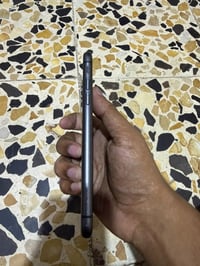 ايفون 11 • ١٢٨ • بطاريه ٨٠