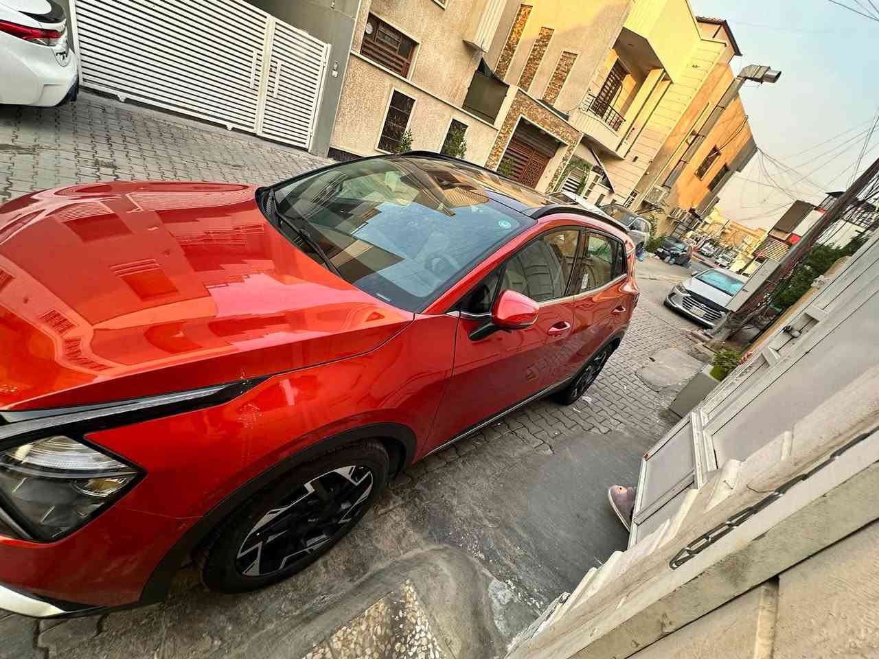 🔥 للبيع كيا سبورتاج 2023 🔥
✨ لون مشمشي مميز وجذاب

📍 بغداد / الأعظمية

🚘 ماشيه 28 ألف كم فقط

📋 رقم أربيل جديد

✅ خليجي

✅ مكفولة (ضمان الدولية) 

🔹 محرك 2.0 لتر

🔹 جير أوتوماتيك 6 سرعات

🔹 بانوراما

🔹 كاميرا 360°

🔹 شاشة Apple CarPlay

🔹 مثبت سرعة

🔹 أوضاع قيادة متعددة (Drive Mode)

🔹 حساسات أمامية وخلفية

🔹 شاحن لاسلكي

🔹 بصمة تشغيل + بصمتين

🔹 صندوق كهربائي

🔹 تدفئة الكشنات والمقود

🔹 هاند بريك كهربائي + Auto Hold

🔹 نظام نزول المنحدرات

🔹 مانع انزلاق

🔹 حساسات ضغط الإطارات

🔹 شفتات مقود

🔹 Bluetooth

🔹 كشنات مغلفة

💯 السيارة نظيفة جداً ومجهزة بمواصفات ممتازة

⚠️ بيها ملاحظات بسيطة جداً

💰 السعر:205 قابل للتفاوض للجادين

📞 ***********

🚨 فرصة للراغبين بسيارة عائلية حديثة، اقتصادية، ومواصفات كاملة بسعر مناسب. �
