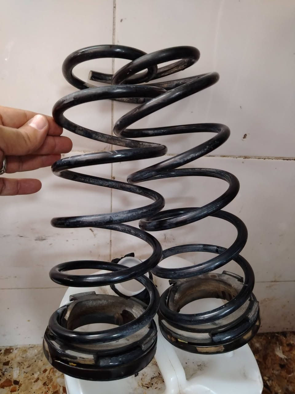 لويات خلفيه نظيفات اكسنت كيا ريو 
المكان الدورة 

***********
