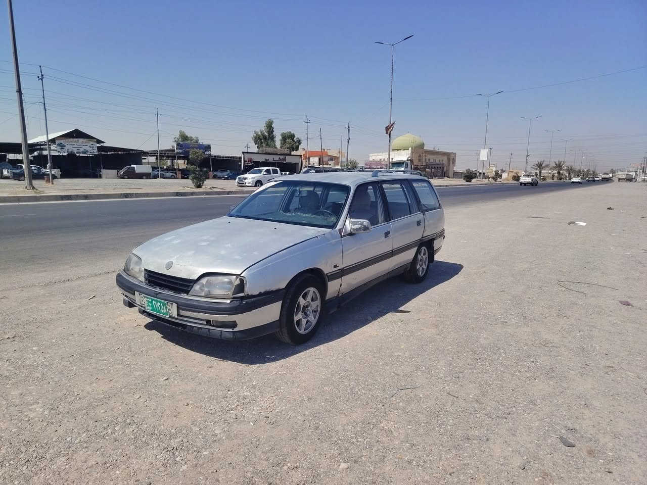 سلام عليكم لبيع اوميكا موديل 91 سنويه ابيض شرط وكاله وتحويل حجم 20 اصلي كربون بزين موجود 
طخم تيات جديد صدر جديد السياره بدون ضرر بدون صبغ كير شرط محرك بي شويه نفغ السياره جهاز مجهز 
السعر 11 وبي مجال ***********
***********
