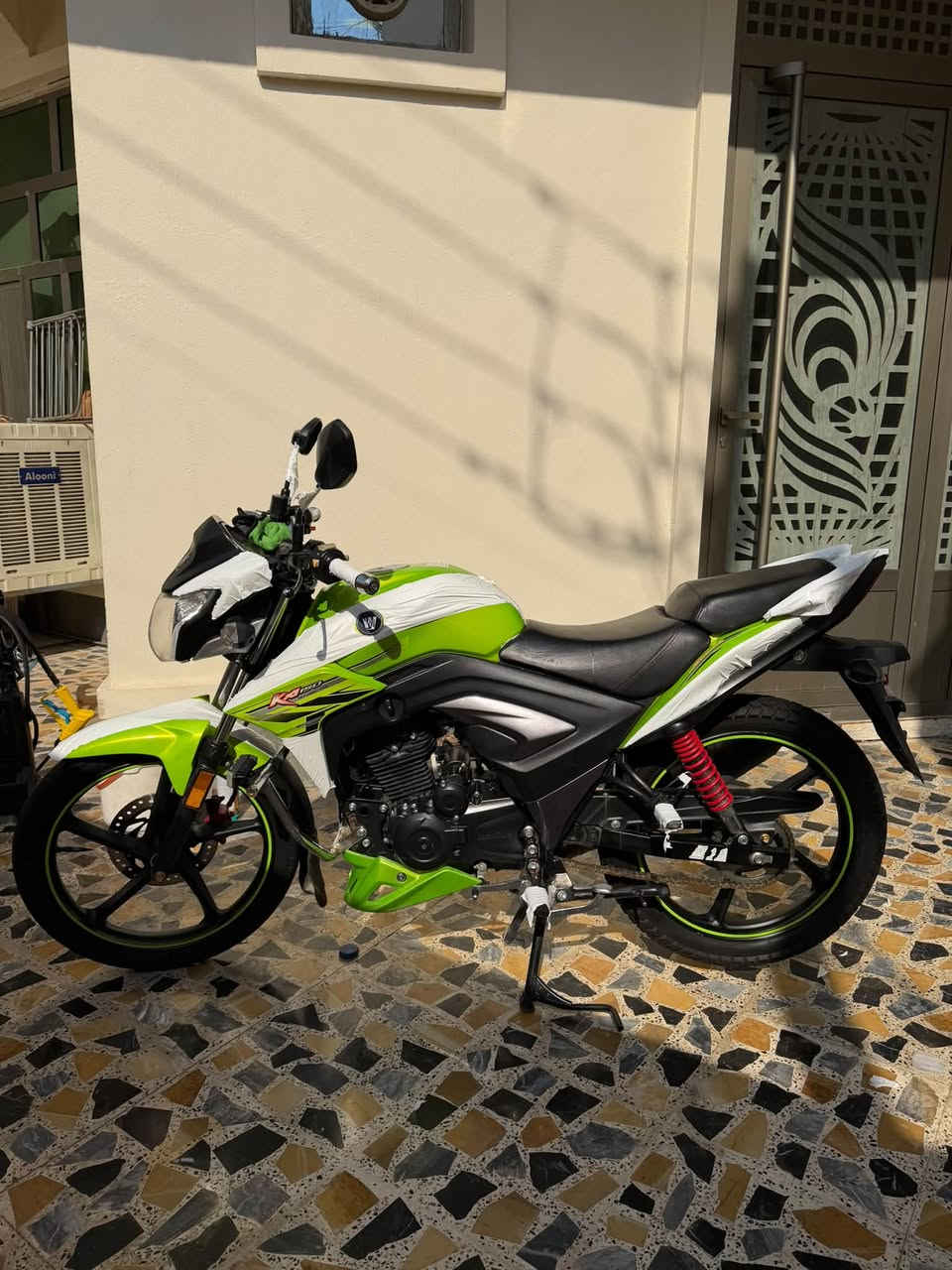 السلام عليكم هاوجي موديل 23 مسجل وتحويل شوكت متريد نضيف حيل كل اسبوع ادامة اسويله  على ايدي لماطور اروح بي للمحل وارحع ماطلع بي  سعره18  وبي مجال ***********
