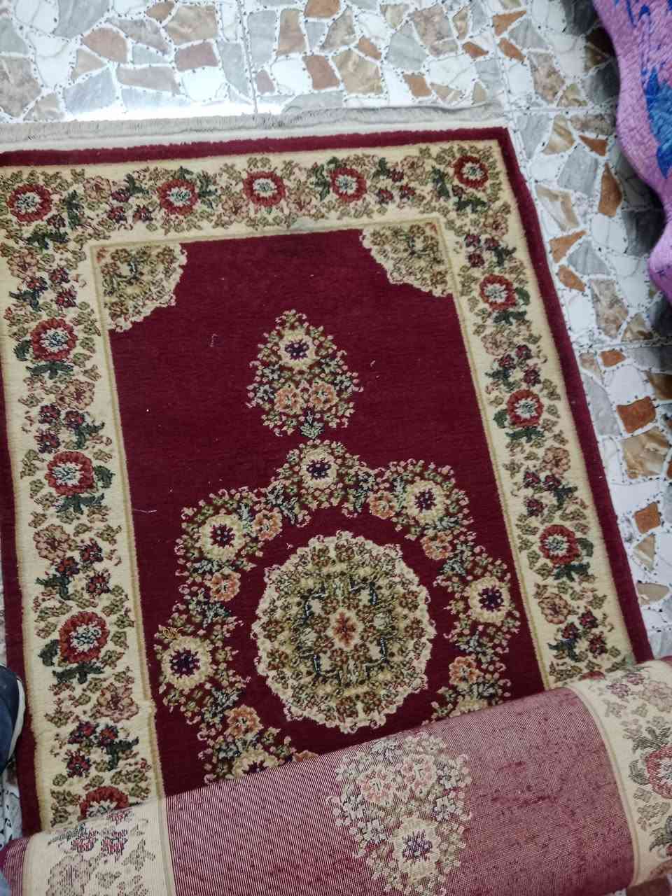 غراض للبيع • قنينة • كلمن وسعره