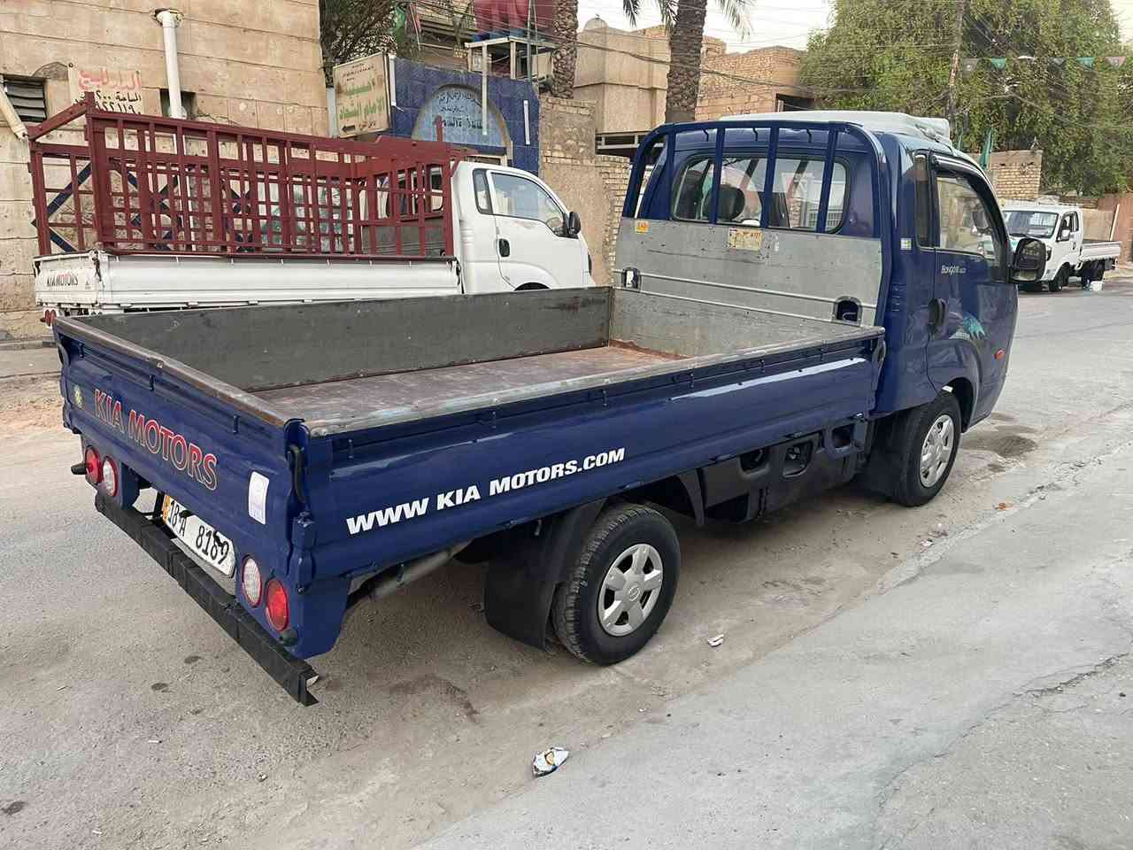 كيا بنكو موديل 7 محرك 3000 مشترك مفتوح
مكفولة من ضربة وكص وتبديل  صبغ مكانات بصيطة اثر جراد 
محرك كير اكسن مكفول 
شاصي مكفول 
حدادية جديدة تخم تاير امامي خلفي جدد 
دواير ودوس بلاديات مال شركة 
قطرة اخياس مابيهة 
جاهزة من كل النواحي 
رقم بابل انكليزي سنوية لغاية 30 تحويل مباشر 
السعر 77 وبي مجال بسيط 
مكاني بغداد مدينة الصدر الاورفلي 
رقم الهاتف ***********
