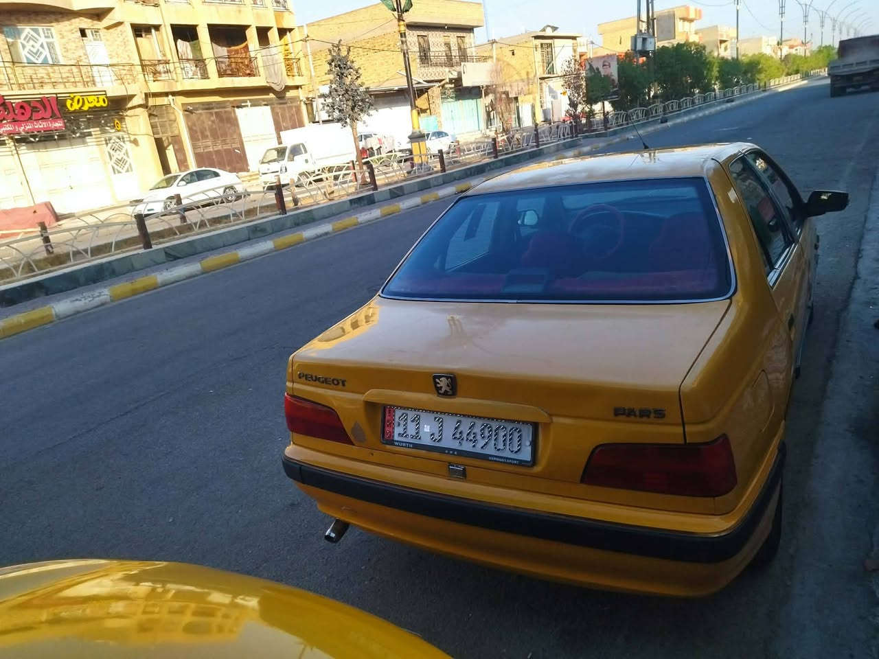 السلام عليكم مكلف بالنشر بيجو بارص للبيع 15بأسمي تحويل ثاني يوم مصفره هيئه وغرامات السنويه 2030 تبريد ثلج كير مكينه خير من الله كفاله لاتنقيص ولاتبخير حداديه الأمامي فقط المشط والدرايم بيهن ضعف الحداديه الخلفيه دبلات جدد بس البووش تعبانات العنوان الكوت مركز المدينه للأستفسار الأتصال على الرقم ***********
