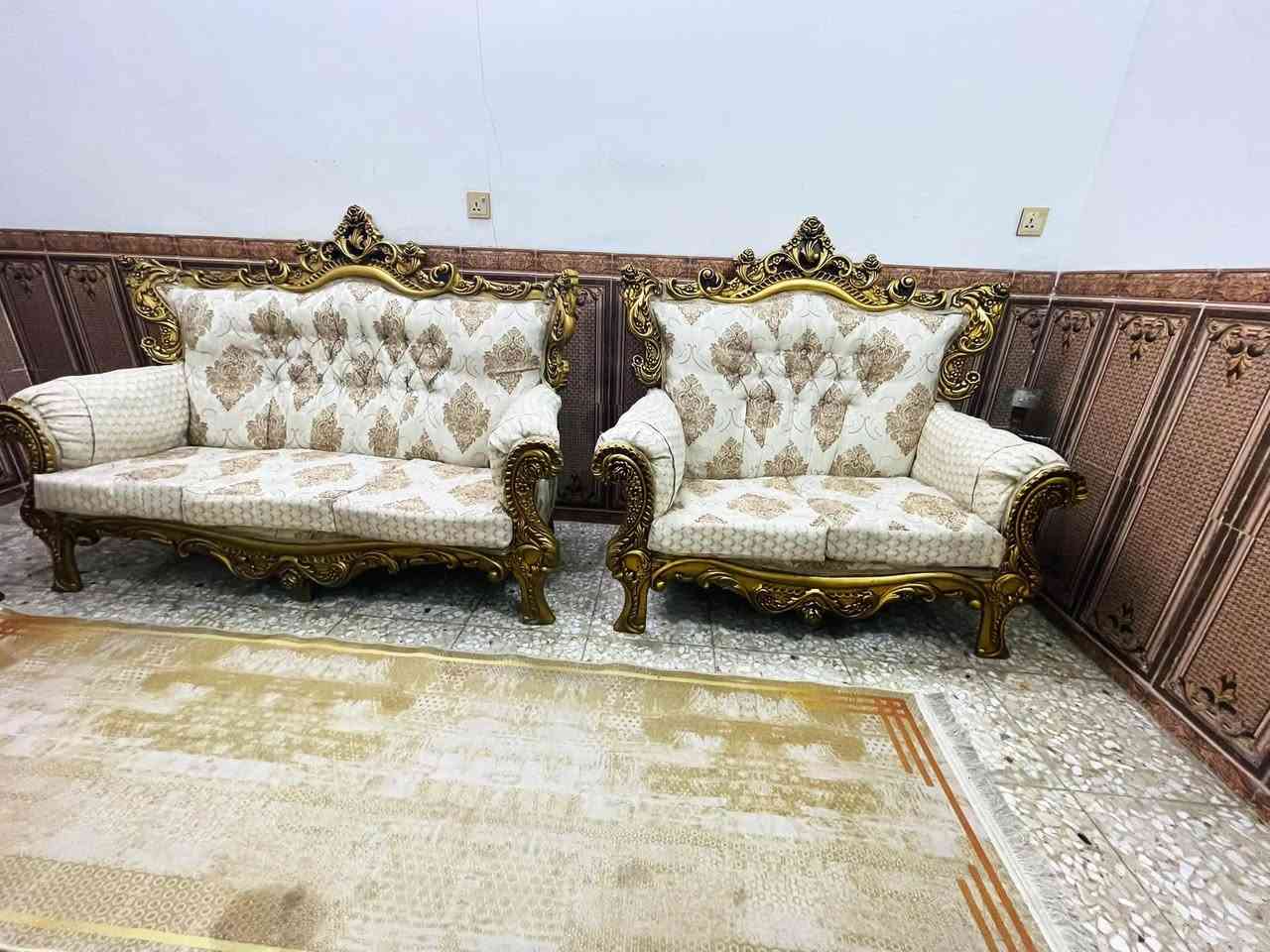 ملكي زان • ١٠ مقاعد • نضيف