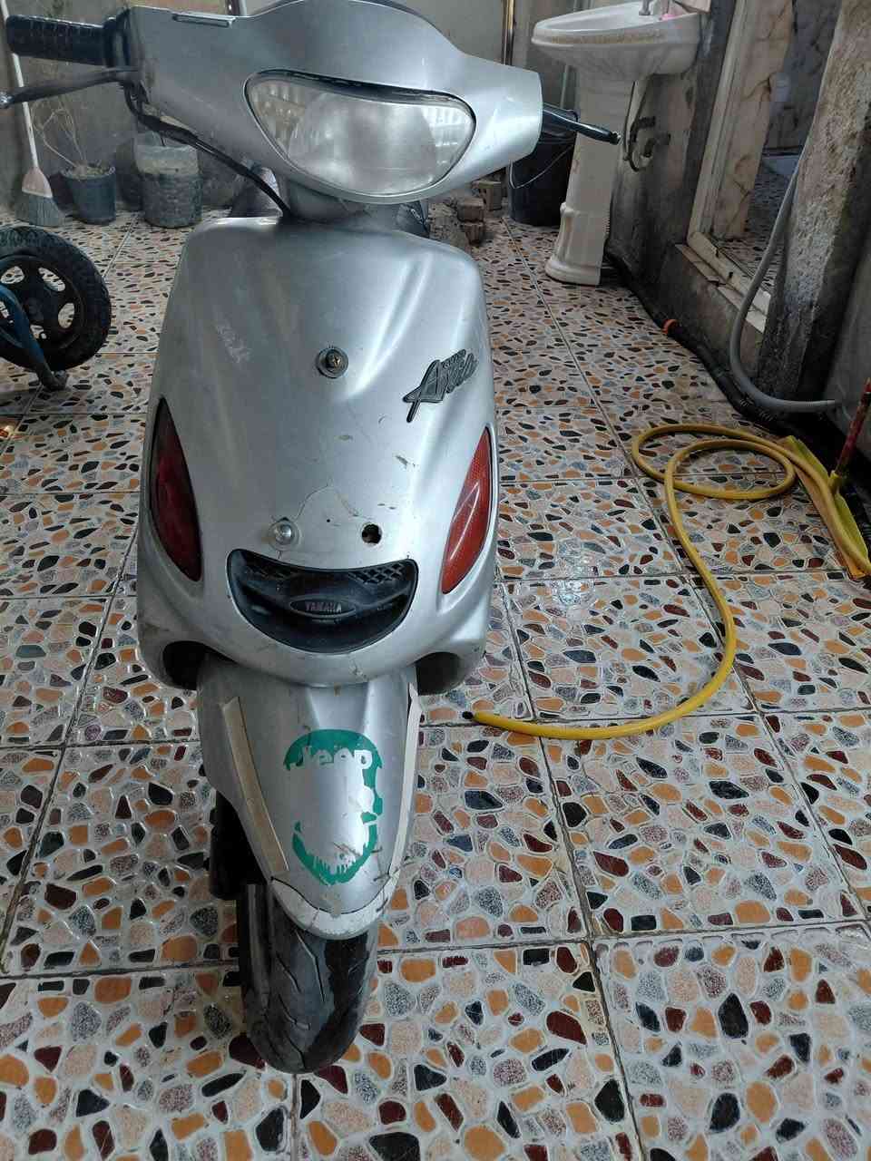 دراجه اكززللبع السعر ٣٠٠ اليصره حي الغدير  *********** البصرة, العراق
