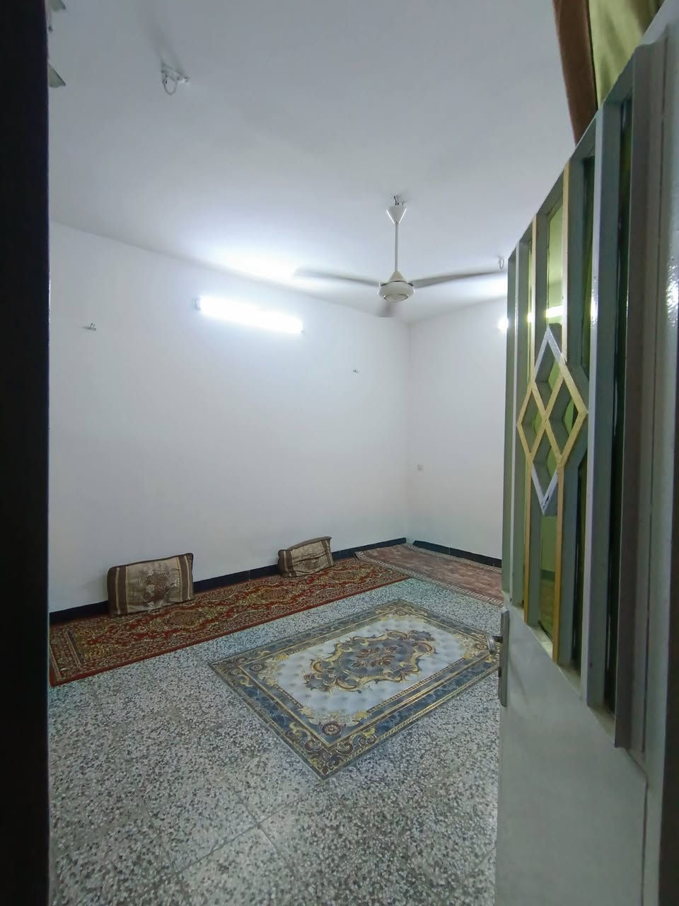 طابقين ونص • سند ٢٥ • شارع رئيسي