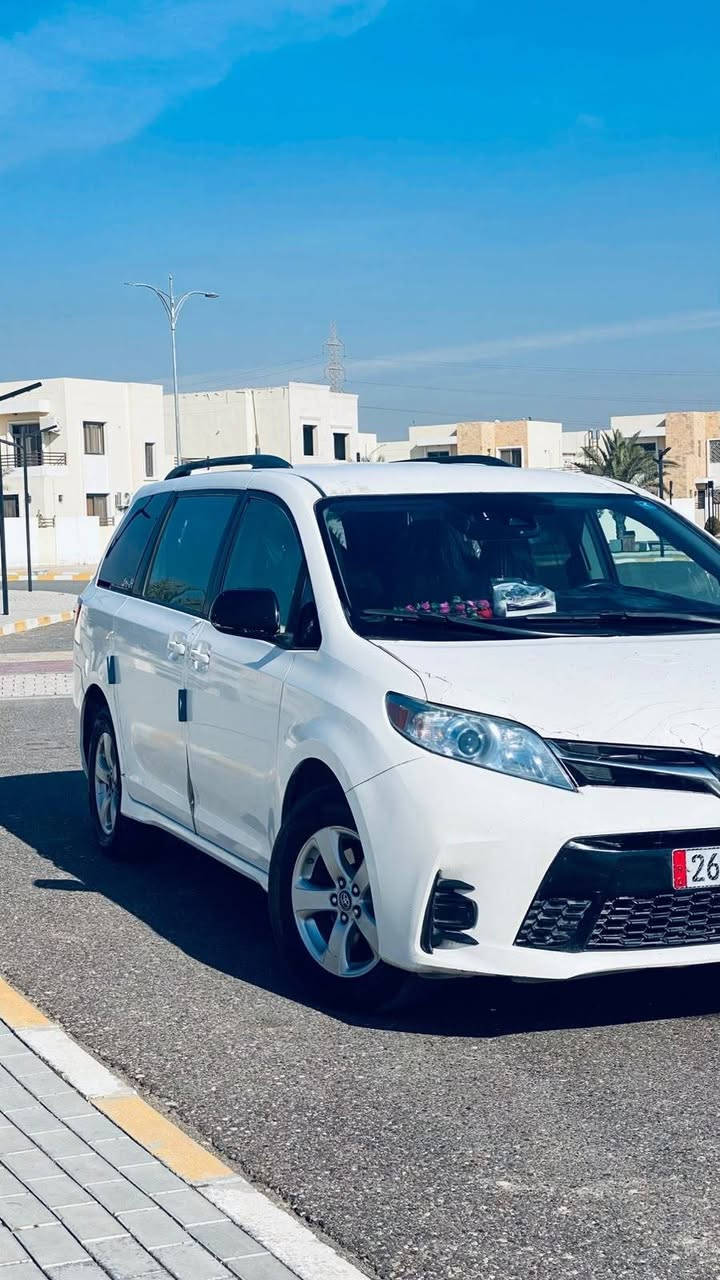 مكلف بالنشر سينا موديل ٢٠١٨ رقم أجره سيارة حلوه وجاهزه للشغل مابيها اي نقص محرك شرط تبريد ثلج صدر جديد تواير جدد تريد بس ستر الله
السعر ٢٢٠ وبيها مجال مكانها تكريت
رقم صاحبها ***********
