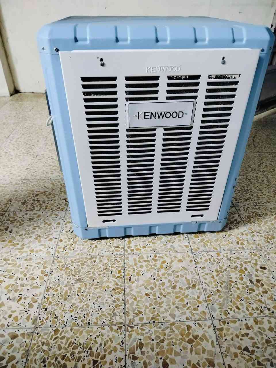 مبرده للبيع نضيفه السعر 150بيه مجال بسيط  العنوان بعقوبه التحرير  لتصال على الرقم الهاتف فقط ***********
