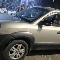 بيع او مراوسه  توسان موديل2008 قطعتين جامرلغ سكن وباب خلف السايق  بي م...