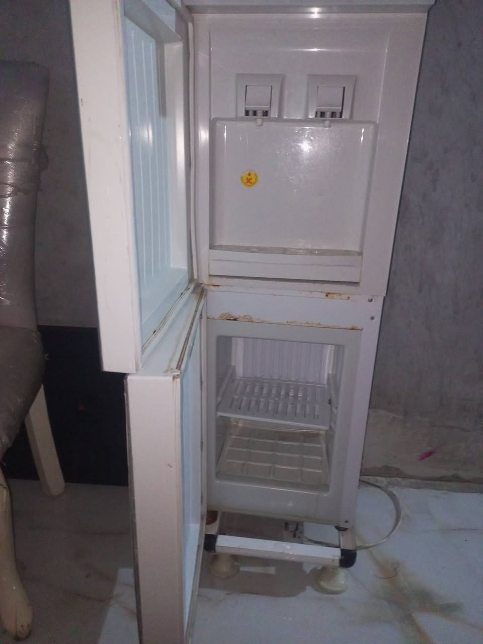 براد  نضيف مابي اي عيب حار بارد سعر 40الف ***********
