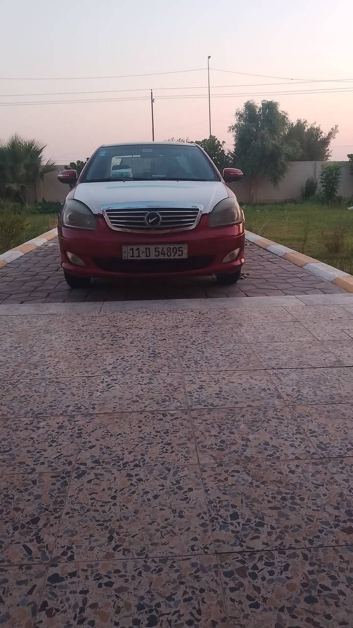 جيلي موبل موديل ١٢ سياره جاهزه وحلوه رقم بغداد وبسمي سنويه ٢٨ مكفوله من الضربه والكصه دوس مصلحات مصبوغه حزام اثر جراد فقط منضومه تبريد جديده كامله تبريد ثلج كير حاويه جديد مكينه بيه ضعف رنگات بس حداديه جديده تخم تاير كامره وشاشه سياره بسمي ***********
