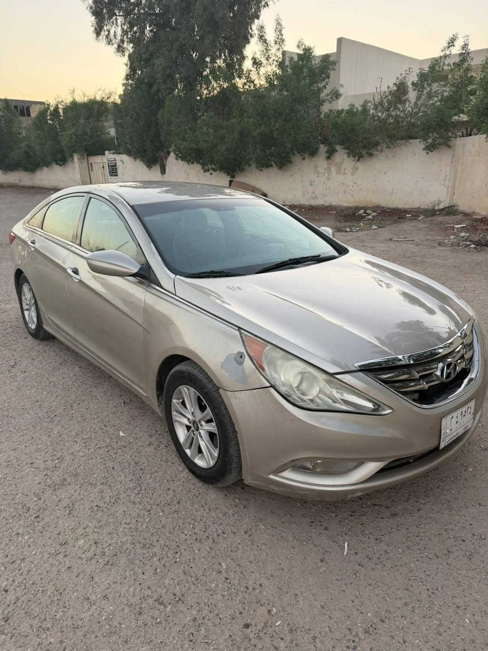 سوناتا ٢٠١١ للبيع فقط 
ماشيه ٥٥٠٠٠ محركهه ٢٤٠٠ جي دي آي 
حادثهه جاملغ الايمن والباب وبيهه ملاحضات بالكشر 
اكفلك المكينه والكير 
بدون سونار تجي تشوف ع وضعهه تاخذهه بيهه ملاحضات بالكشر حداديه جديده 
المواصفات 
مانع تزحلق 
نضام أيكو اقتصادي 
تحكم استيرن 
كشن كهرباء 
السعر ٨٥ ورقه وبيهه مجال للشراي
الرقم ***********
