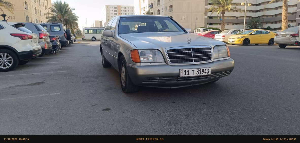 السلام عليكم 
مرسيدس شبح موديل 1993
مكينه Vvt تويوتا 
تحويل مباشر صدر ومكينه وكير وحداديه كامله السياره مكان السيارة بسمايا الرقم ***********
السعر 45 قفل
