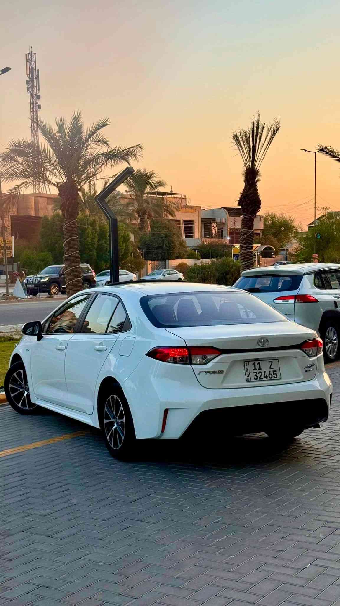 تويوتا كورولا 2024(هايبرد) بأسمي
الموديل: 2024(ممشى 34 ألف كم فقط
 المحرك: 1800 سي سي (اقتصادي جداً
السيارة كفالة عامة من (صبغ وفتح  وتبديل وحالوب )
بيه 3 اماكن pdr  صغار كد اربع اصابع 
 المواصفات: فتحة سقف (سلايد) • جنوط 16 إنش • مقاعد جلد لون احمر❤️سيارة جديدة بمعنى الكلمة 
• نظام رادار متطور وتحديد مسار
 الحالة: تراي زيرو، جاهزة بالكامل وبدون أي مصروف.
 الموقع: بغداد – حي الجهاد / حي الحسين
 السعر: 151 ورقة (وبيها مجال بسيط).
📞 للتواصل: ***********
