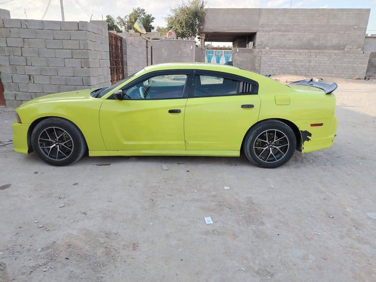 جارجر للبيع 2012 / 6 سلندر 3600 مصبوغه تغيير لون بصره بسمي السياره ما ناقصها شي كله شغال بس حداديه شويه ضعيفه السونار موجود وي الصور للعلم كصة الدوسه المذكوره بالسونار كصة تعمير بسبب طخه ماعابره الشراي يراسلني ويدلل 110 وبيها مجال *********** مكان السياره البصره
