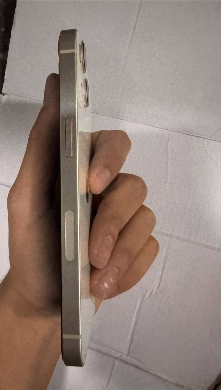 ايفون 13 • ١٢٨ • بطارية ٩٢