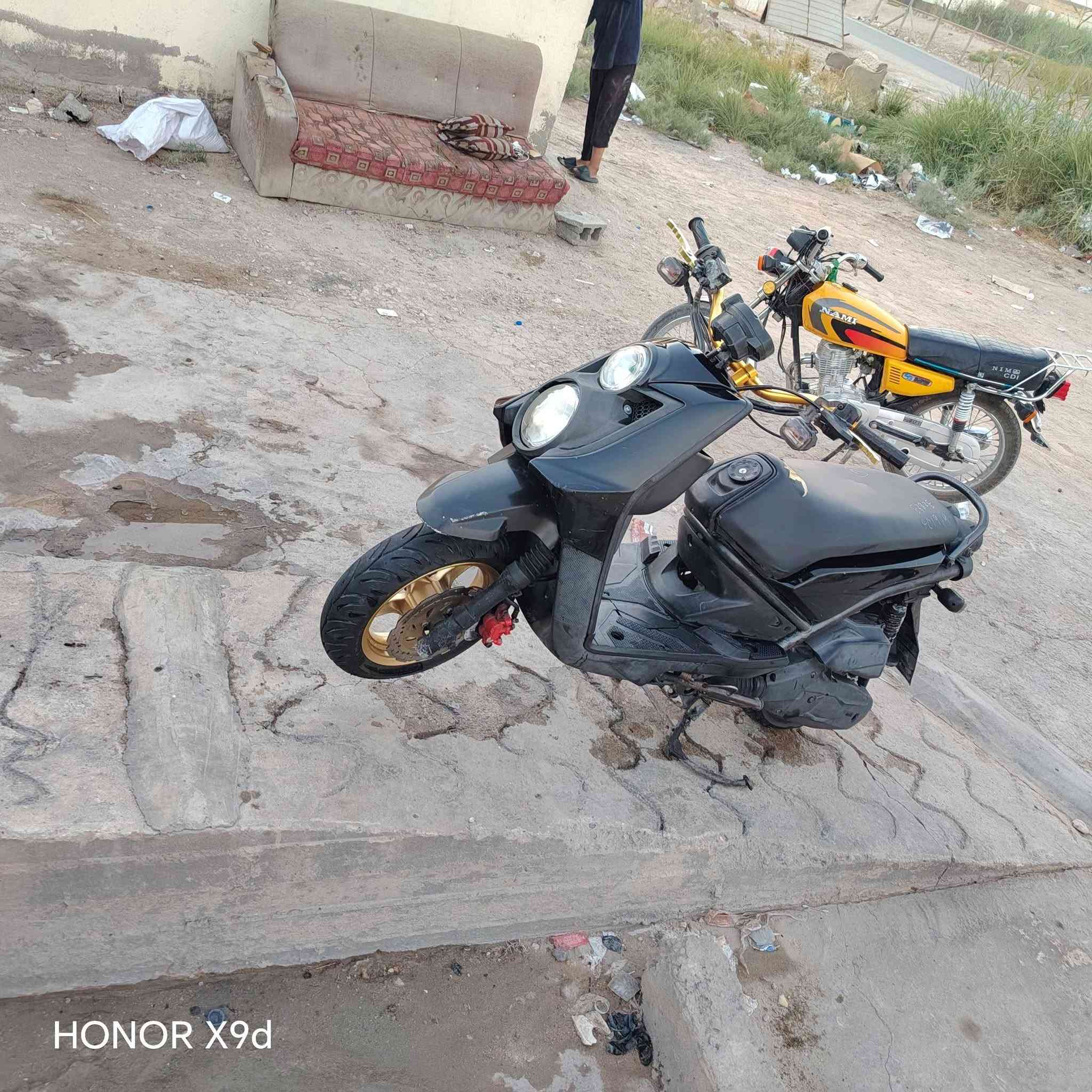 السلام وعليكم سكنز جبلي مكفوله كفاله عامه ما متعوبه رقم 📱 ***********

نص مكتوب في الصور:
- HONOR X9d