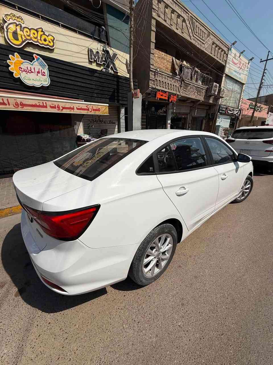 🚘 للبيع MG 5 موديل 2022
📍 بغداد معوقين باقيلها سنتين اسويلك وكالة عامة بالسيارة 

🛣️ الممشى: 99 ألف كم

🎨 صبغ قطعة وحدة فقط

💰 السعر: 76وبيها مجال 

📞 للتواصل: *********** 

السيارة تشغل وتطلع كاملة مكملة مابيها اي نقص
