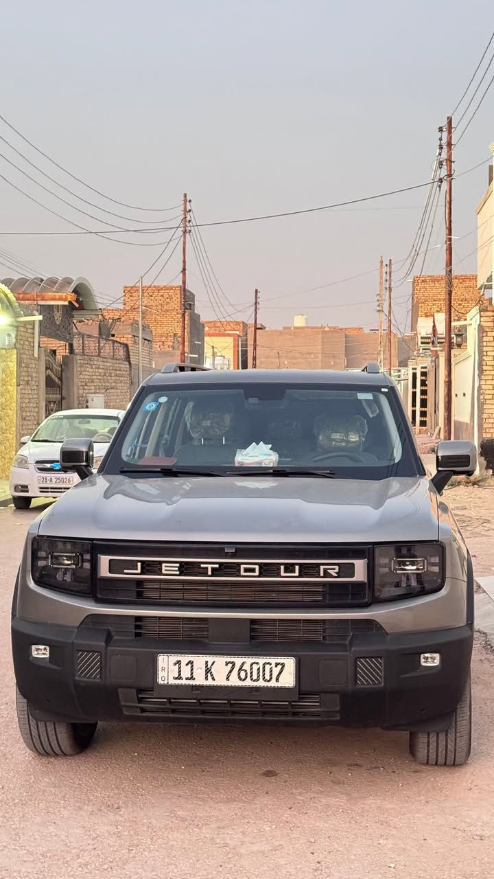 🚙 جيتور T1 Comfort موديل 2026

ماشيه: 7100 km قابل للزيادة

اللون : رصاصي مات 

⚙️ المواصفات:

✅ محرك 2.0 لتر تيربو (4 سلندر)

✅ قوة 254 حصان

✅ ناقل حركة أوتوماتيك 8 سرعات (8AT)

✅ عزم دوران 390 نيوتن.متر

✅ سعة خزان الوقود 70 لتر

✅ تسارع 0 - 100 كم/س خلال 8.6 ثانية

✅ سرعة قصوى 180 كم/س

✅ 5 مقاعد رحبة ومريحة

✅ شاشة وسطية 12.8 إنش

✅ شاشة عدادات رقمية

✅ دعم Apple CarPlay وAndroid Auto

✅ شاحن لاسلكي للهواتف

✅ كاميرات محيطية 360°

✅ حساسات خلفية

✅ مقاعد جلد مع تحكم كهربائي للمقاعد الأمامية

✅ تشغيل بالبصمة ودخول ذكي

✅ مثبت سرعة

✅ أنظمة أمان متعددة

🛡️ ضمان المحرك: 10 سنوات من الوكيل 

شركة هارلم

العنوان: الديوانية /عفك

اللي مهتم بالشراء يتواصل وياي ***********
متواجد اتصال او واتساب
