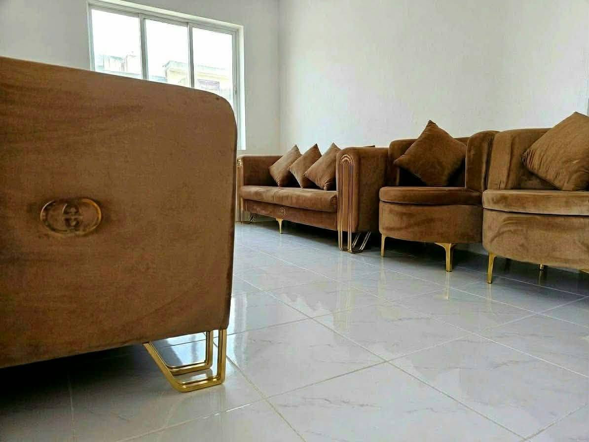 كنب • قابل تفاوض • بركات الحُسين