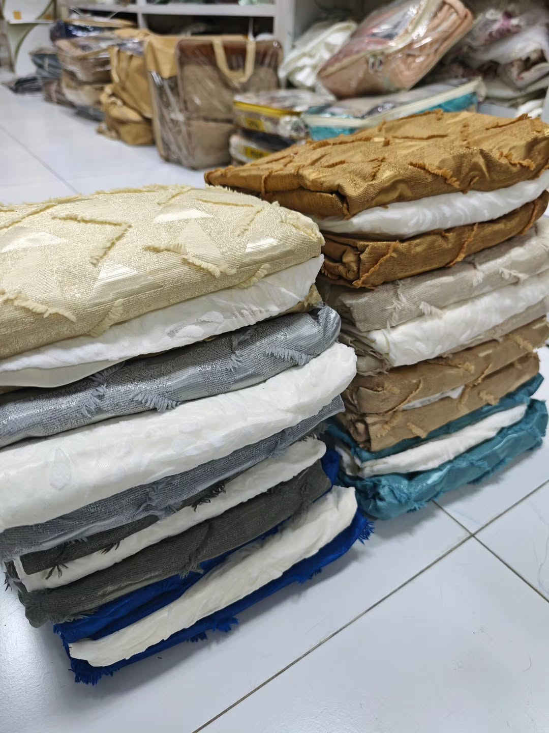 عرض خاص 🥳🥳 برده بوهيمي ثلاث قطع ب٢٨ الف فقط😍
قطعتين بوهيمي قطعه تور 
عرض ٤ طول ٣
سعر فقط ٢٨ الف 😍
-———————————————
متوفر توصيل بغداد وجميع المحافظات🚕🚕
للحجز والاستفسار يرجى مراسلة الصفحة💌💌💌
او الاتصال  فايبر واتساب على الرقم 
📞📞
 واتساب ***********
زوروا موقعنا على العنوان التالي:-
👇👇👇👇👇👇👇👇👇👇👇👇👇👇👇👇👇 
💧/السماوة عكد الجامع داخل مول الاميرات مجاور ايلين شوب
#العراق #العراق🇮🇶 #مفروشات #بغداد #در_الحسن

نص مكتوب في الصور:
- عرض خاص برده بوهيمي سعر ٢٨ الف فقط