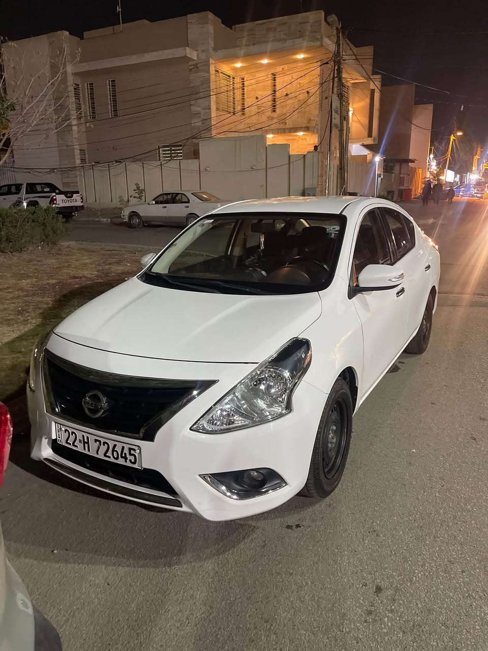 نيسان سني موديل 23
ماشية 80 

حادثها طلقه بالقماره  وقطعة صبغ بالجاملغ الخلفي 

رقم اربيل السعر 1***********28
